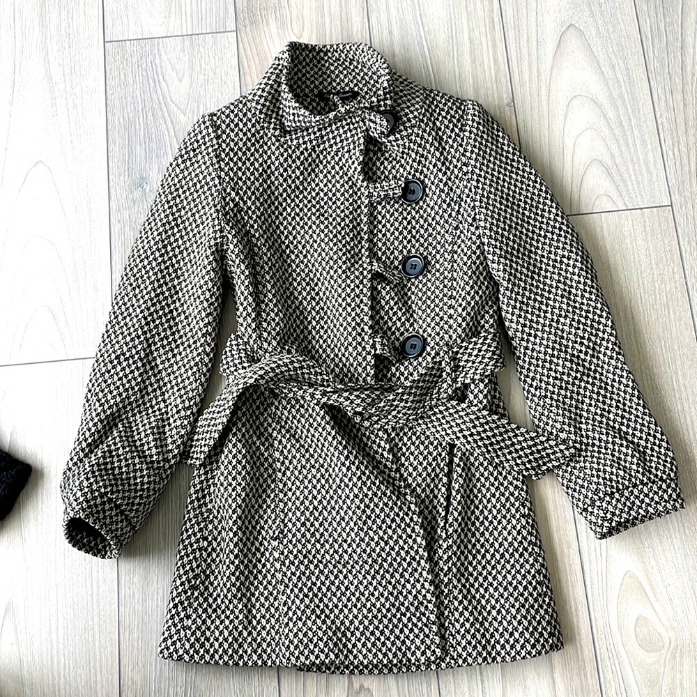 Black and cream wool coat size xxs.